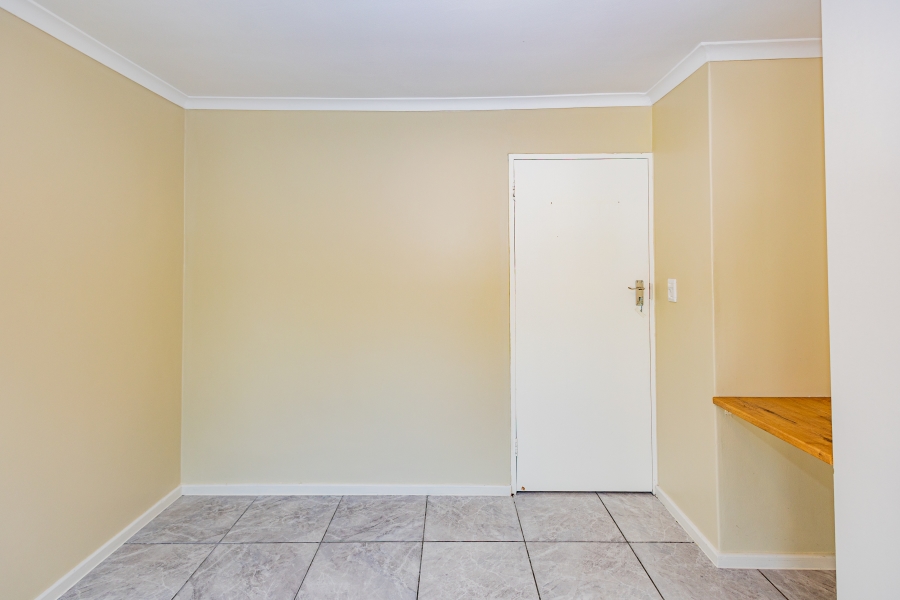 5 Bedroom Property for Sale in De Bron Western Cape